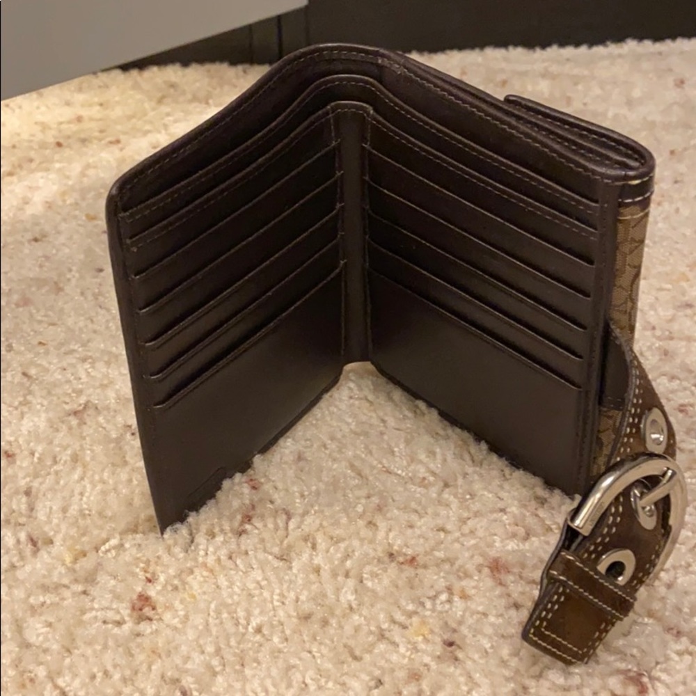 Wallet - Picture 2 of 3